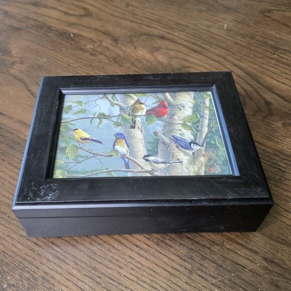 Black Lacquered Jewelry Box Iris Floral Musical Lined Mirror Japan - Works - Picture 1 of 16